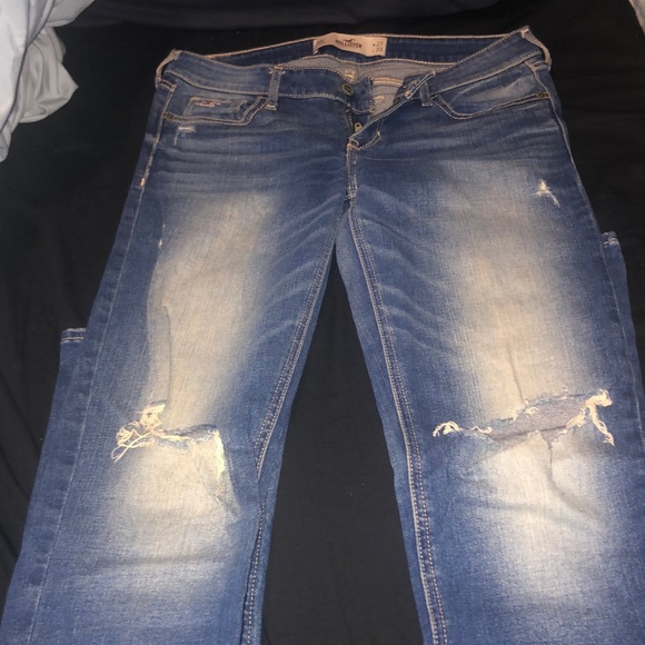 Hollister Jeans - Picture 3 of 3